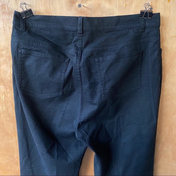 Lafayette 148 Black Animal Print Tapered leg Pant - Picture 9 of 11